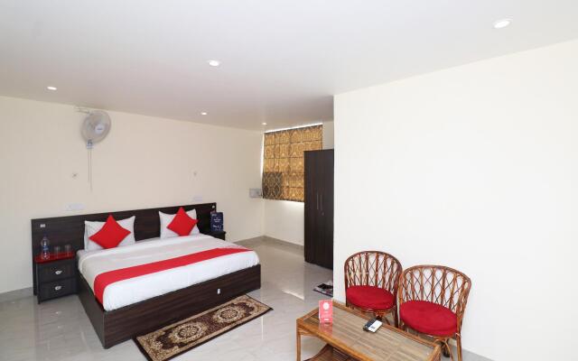 OYO Flagship 22749 Hotel Mda