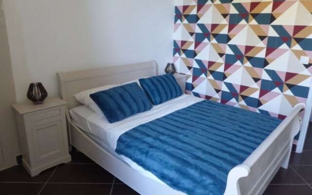 Maisons entières dans grand domaine