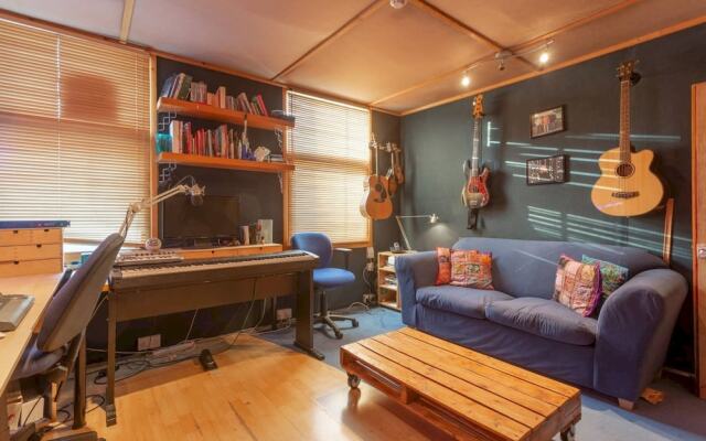 Cosy Musicians 1 Bedroom Flat In Fitzrovia