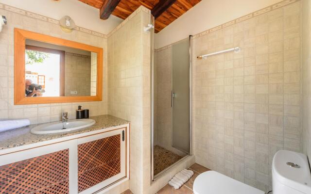 New! Villa Savinar in Es Cubells