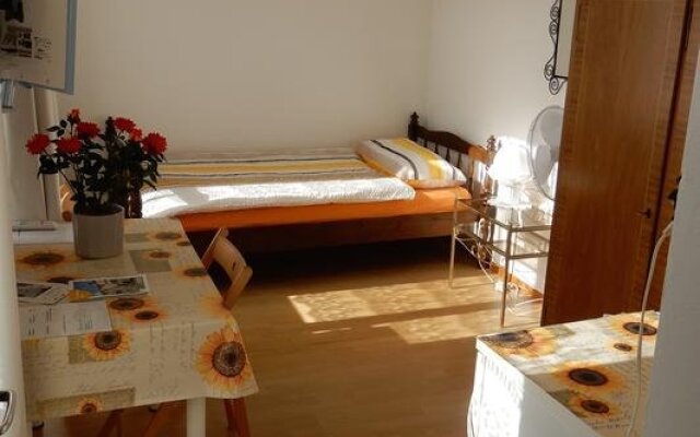 Annie's Bed & Breakfast