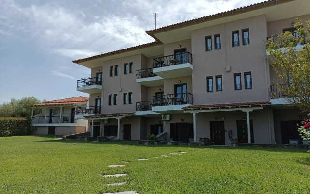 Marios Garden House