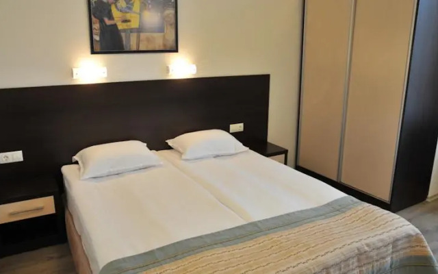 Hotel Burgas Free University