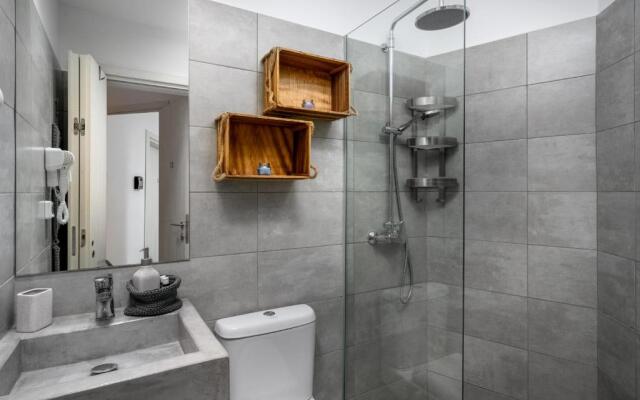 MaΜa's Studio & Apartment