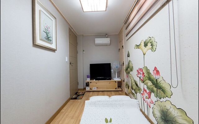 Gooreumchae Guest House