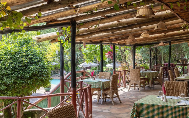 Sentrim Mara Game Lodge