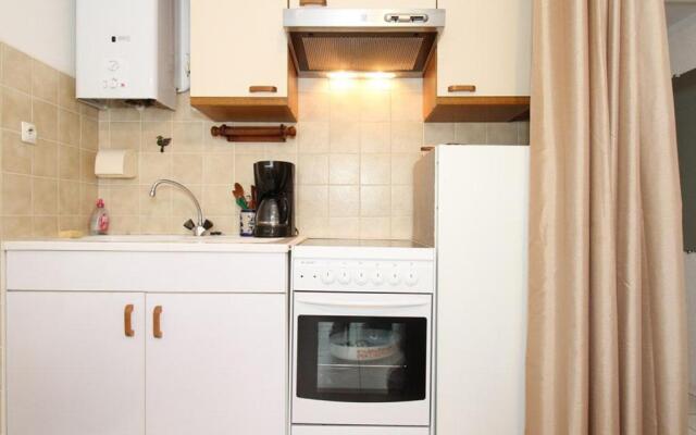 Appartement Balaruc-les-Bains, 1 pièce, 2 personnes - FR-1-553-112