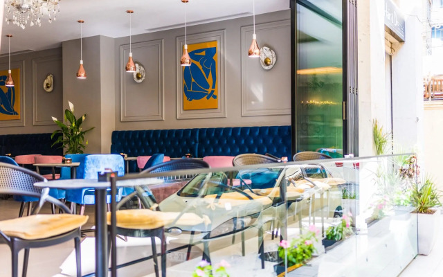 Golden City Hotel, Tirana