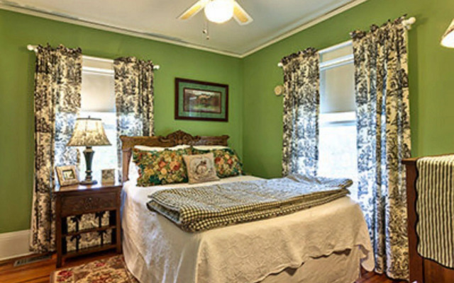 Cedar Crest Inn