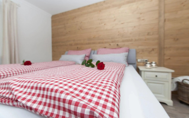 Alpinhotel INzeller