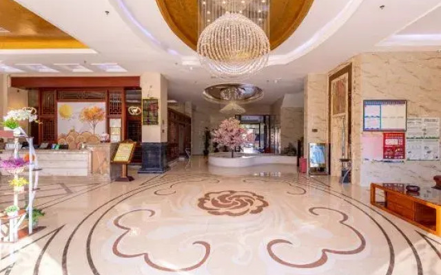Ledong Baolong Hotel