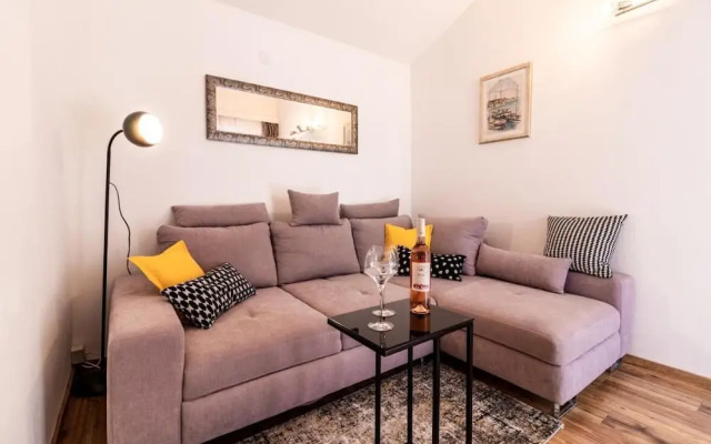 Branka - 50 m From Beach - A1