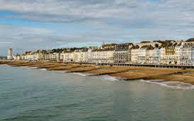 Hastings Stunning Town Centre 2 bed House
