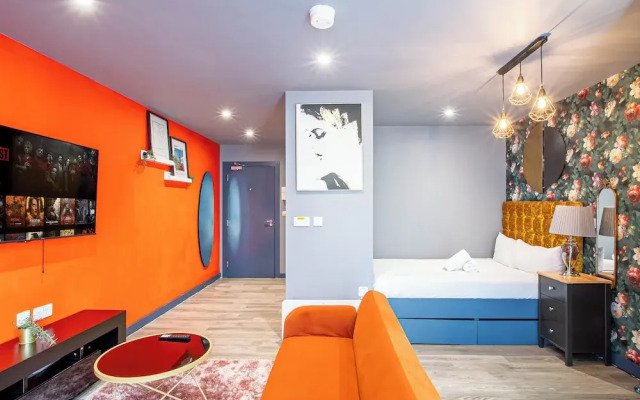 Bright and Spacious Studio in Sheffield Centre