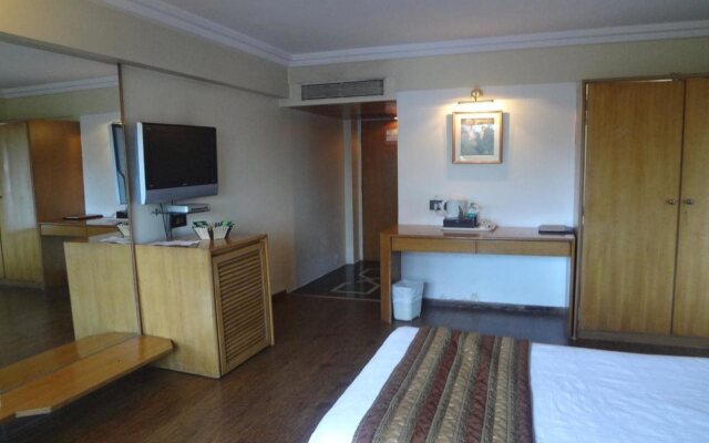 Hotel Midtown Pritam