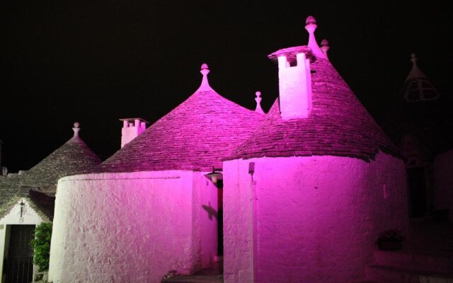 Trulli Pietradimora B&B