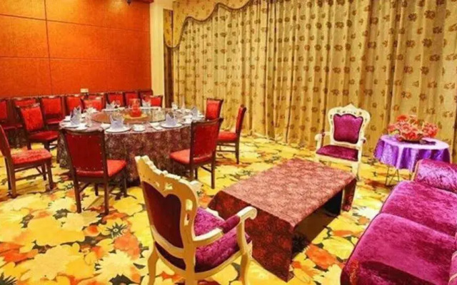 Huashuiwan No. 1 Hot Spring Hotel