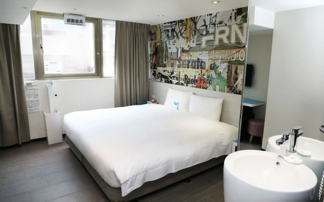 YOUR Hotel