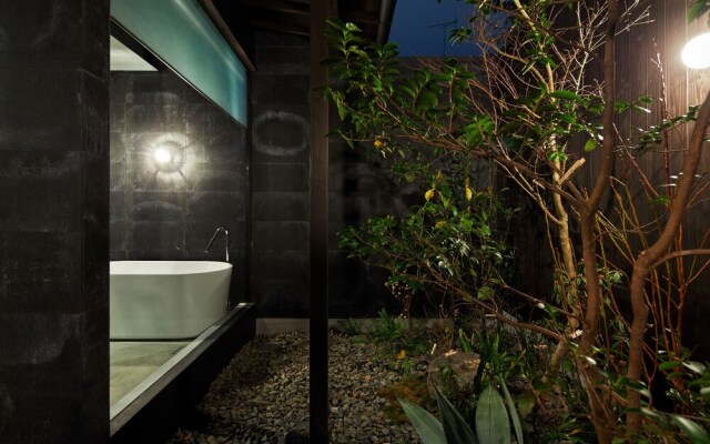 YADORU KYOTO HANARE Dokutsu No Yado