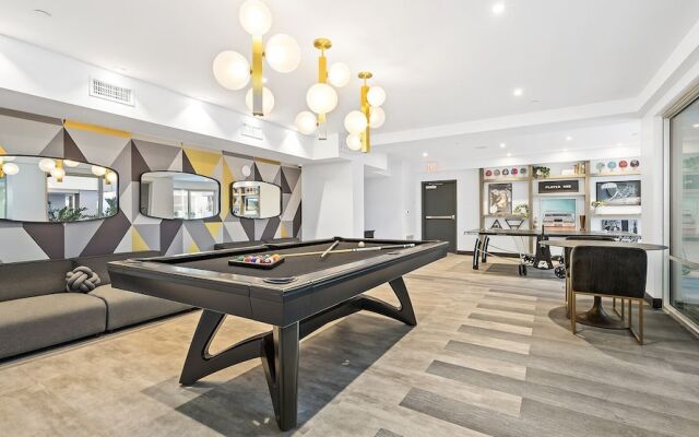 Global Luxury Suites Irvine