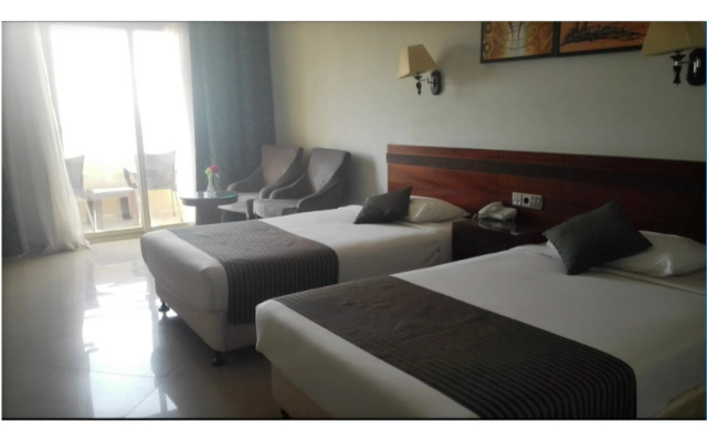 Elysees Dream Beach Hotel