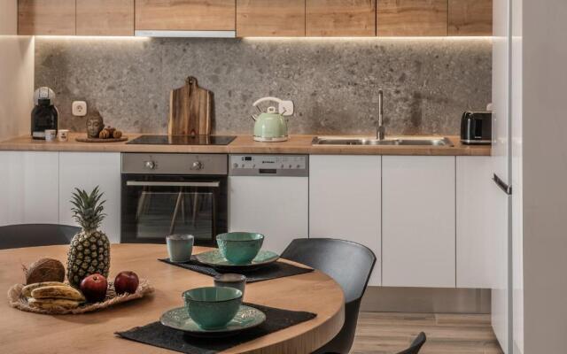 Khroma Luxury Suite 1 Beach front apartment
