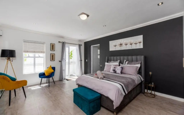 7 Bedroom Livadia Pallace
