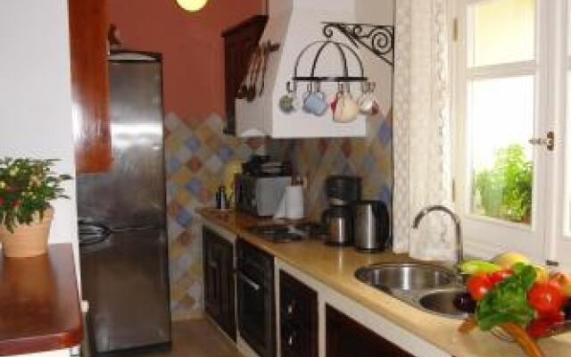 Riza Stone Cottage
