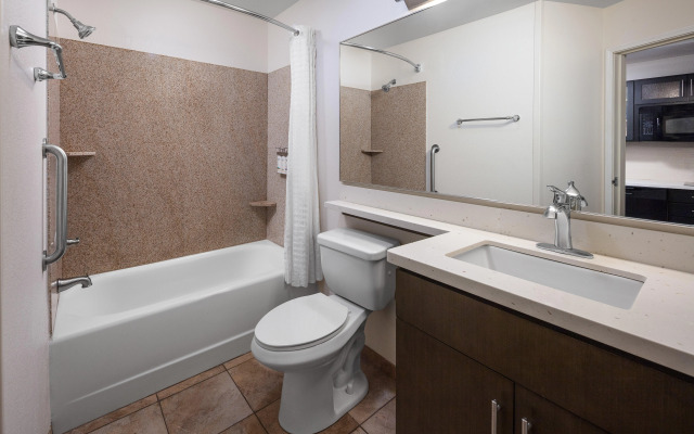 Candlewood Suites Omaha Airport by IHG