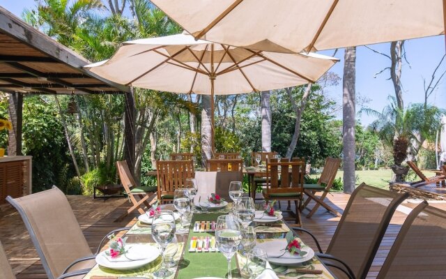 Excelente casa com piscina Armação