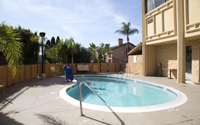 Consulate Hotel Airport/Sea World San Diego Area