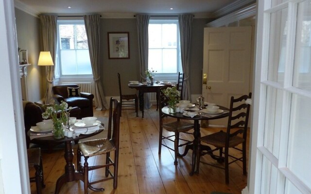 B&B at Witney House