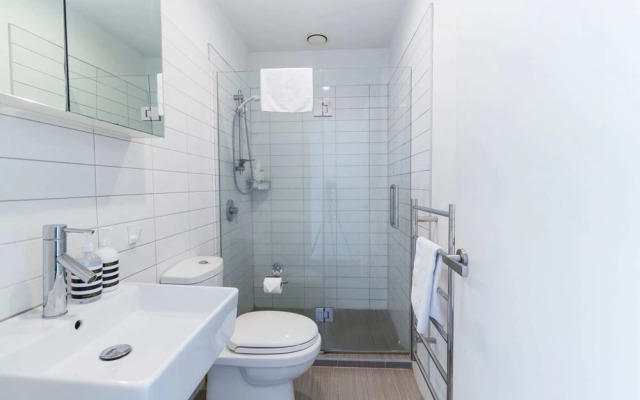 Modern CBD Auckland Apartment