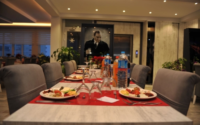 Confort Airport Hotel