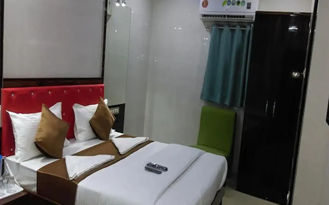Hotel Plaza Mumbai