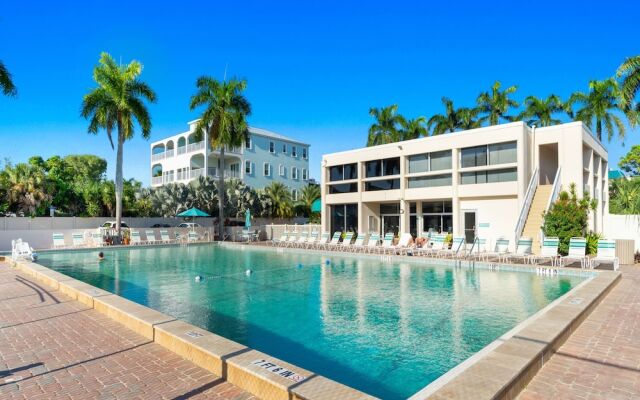 Palm Bay Club by Vtrips