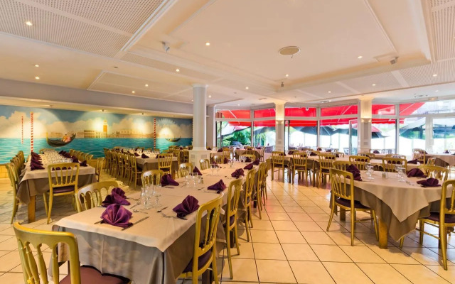Hotel Novel Restaurant La Mamma