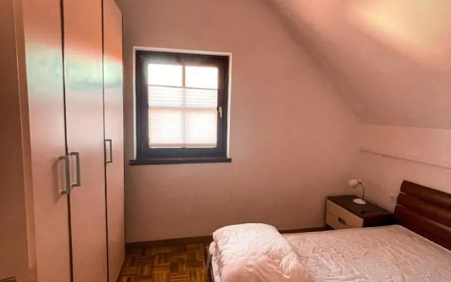 Mad House Apartment 1, Terme Čatež