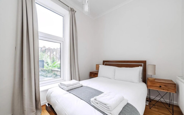 Period Flat in Islington With Modern Charm