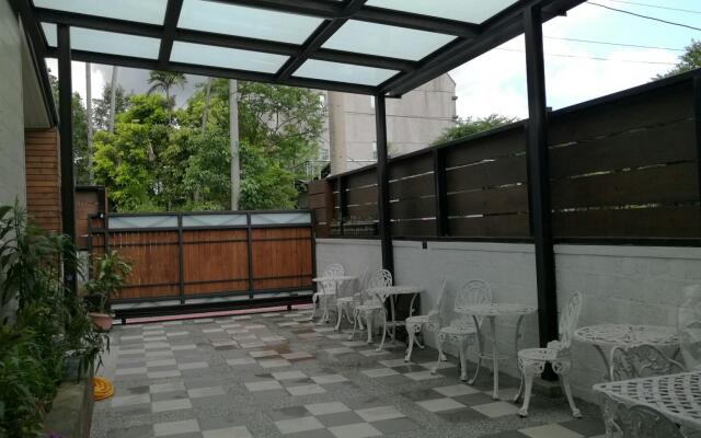7M2 Hostel