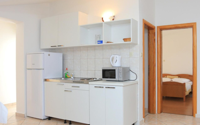 Apartment Lias 2 - with restaurant: A7 prvi kat Rogoznica, Riviera Sibenik