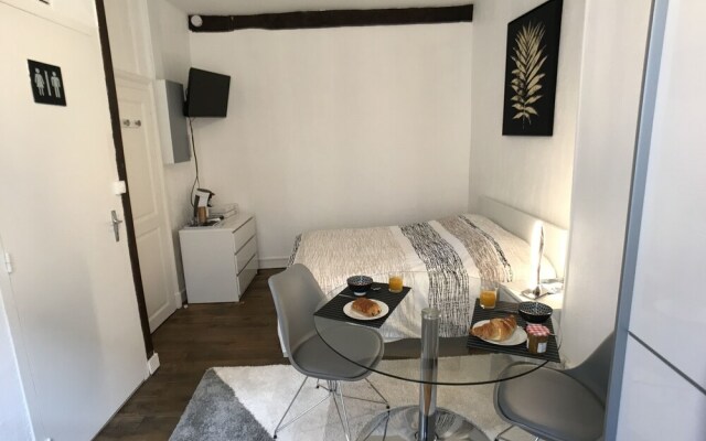 Joli Studio Au Coeur Poitiers