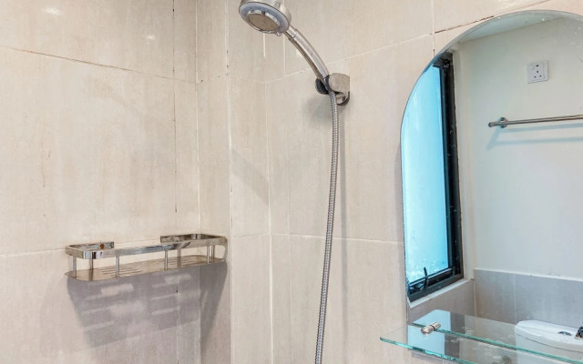 Good Place And Homey Studio Meikarta Apartment