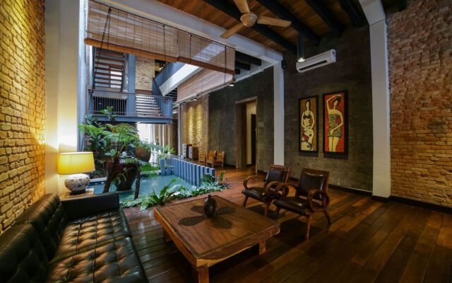 1825 Gallery Hotel