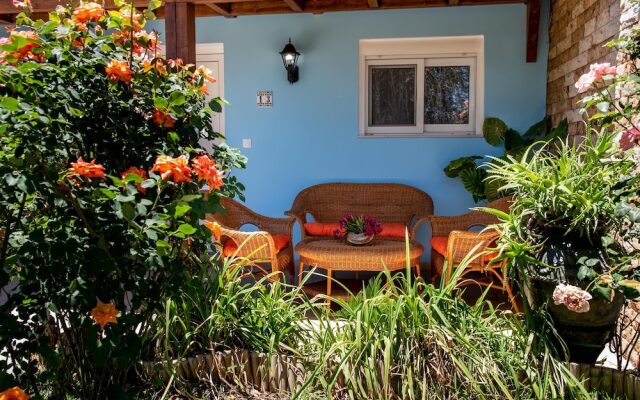 The Blue House Kolympia