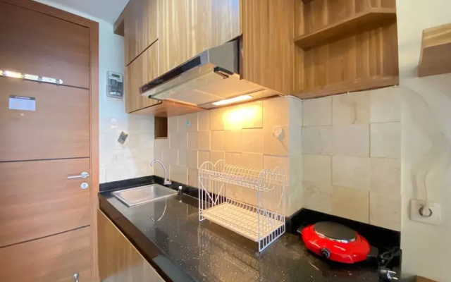 Spacious Studio Room at Beverly Dago Apartment