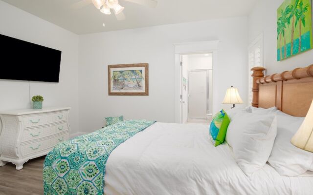 Sea Pearl (S) - 4BR 4.5BA - (13)