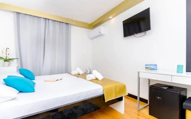 Room-all Saints Suites B&b Kastela - Dou
