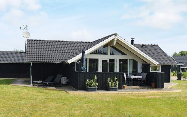 6 Person Holiday Home in Hadsund