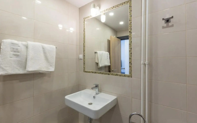 Premium Crown Suites